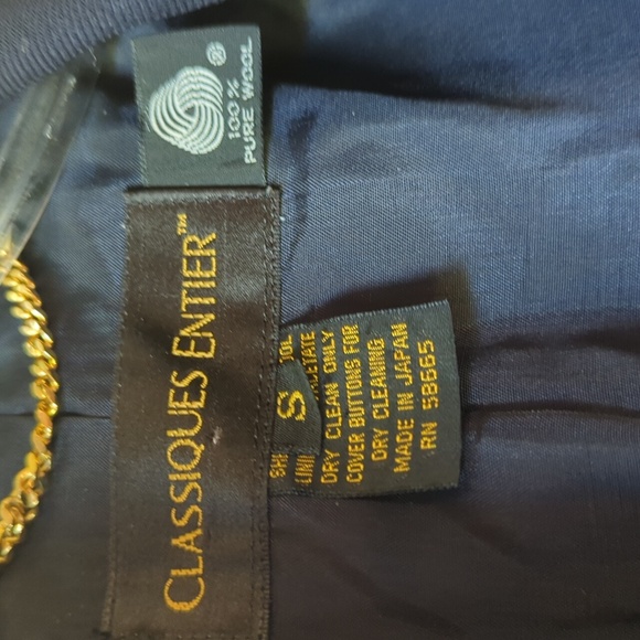 Classiques Entier Blazer and Skirt Set - Picture 4 of 14